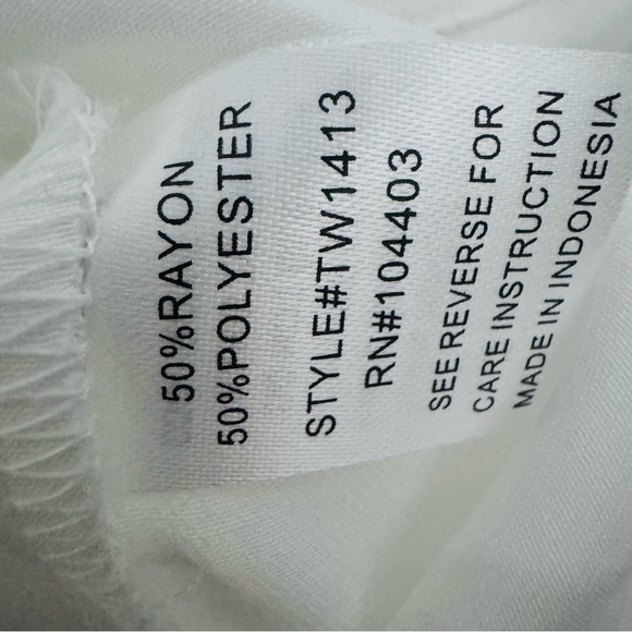 The Workshop White Women's Button Down Shirt Size Small - Picture 11 of 12